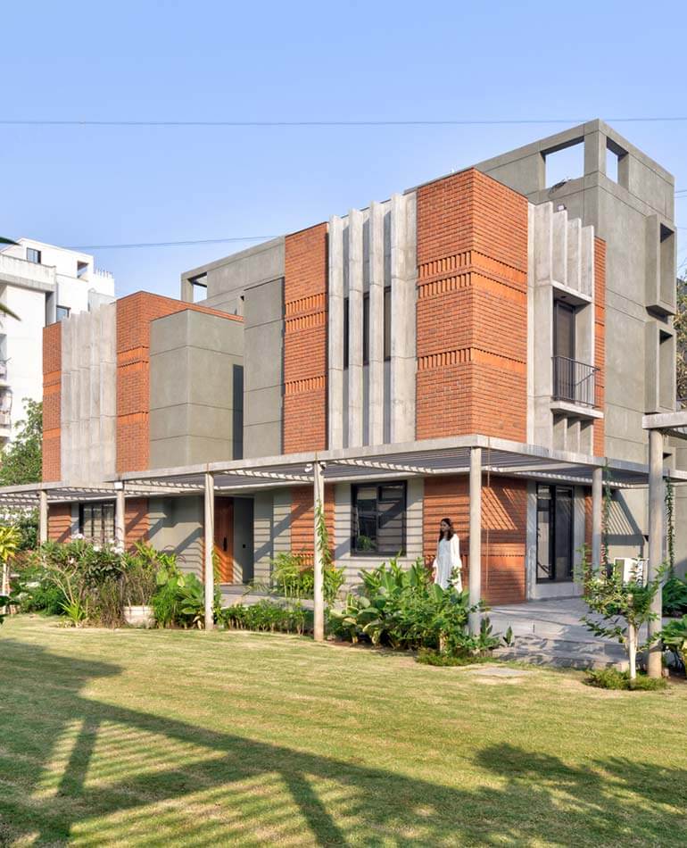 CHITRAKUT Residences / AANGAN Architects - Exterior Photography, Windows, Facade