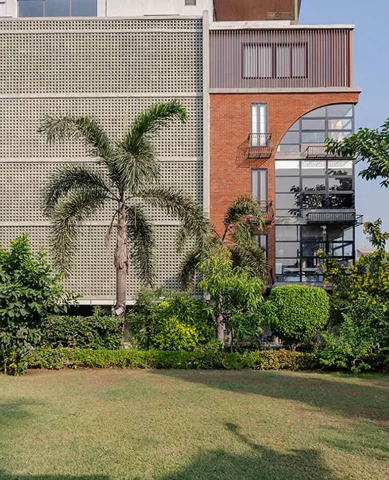 KAARYASHALA Office / AANGAN Architects - Interior Photography, Stairs, Beam